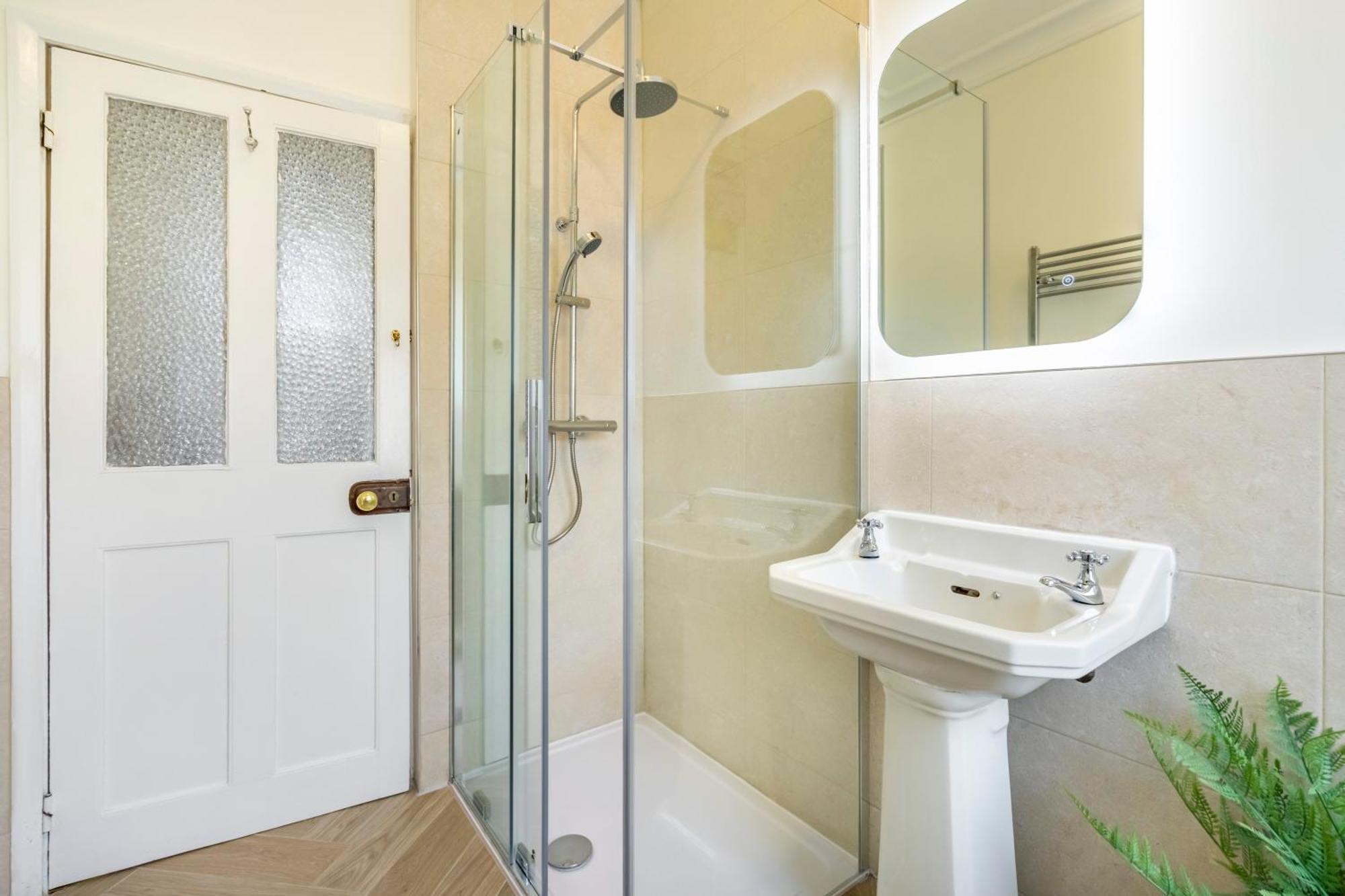 9 St John'S Street Villa - York — Photos 1